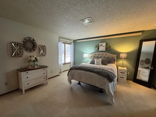 $200,000 | 415 South 4th Street, Unit C1, Marshall, MN 56258