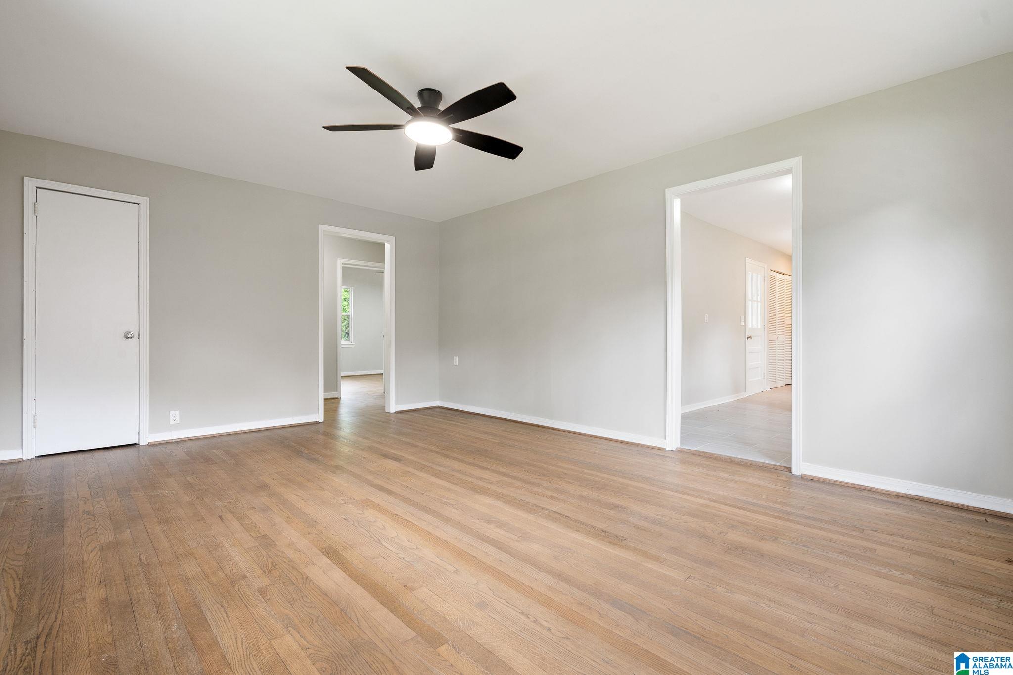 1633 Mims Street Southwest Birmingham, AL 35211 - Photo 5 of 31