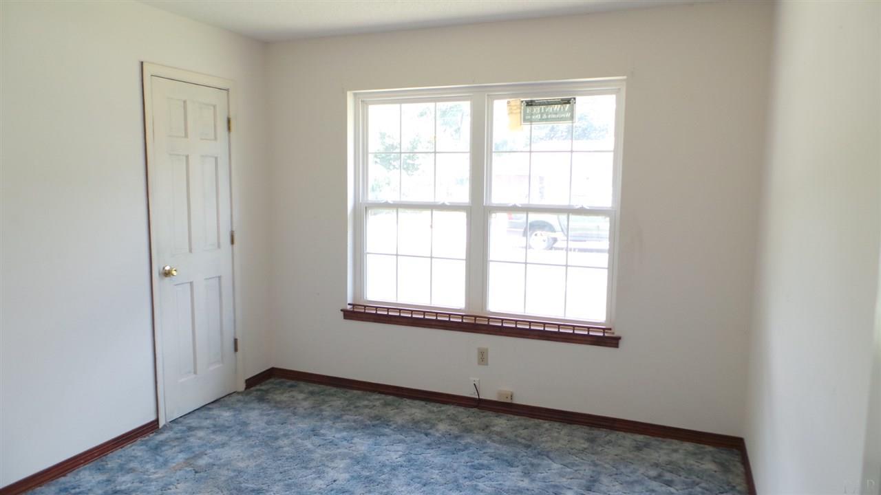 5261 Crowson Road Pensacola, FL 32526 - Photo 18 of 24 Gallery Image 18