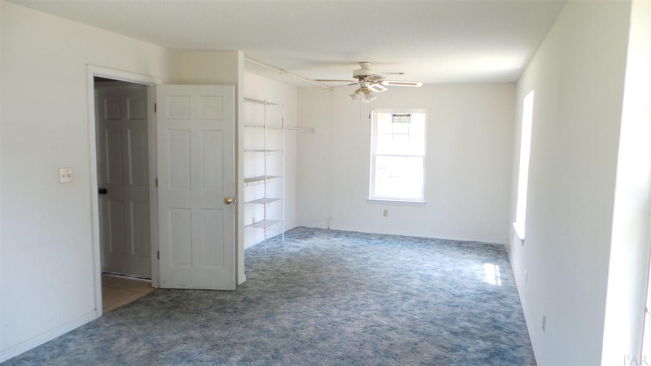 5261 Crowson Road Pensacola, FL 32526 - Photo 20 of 24 Gallery Image 20
