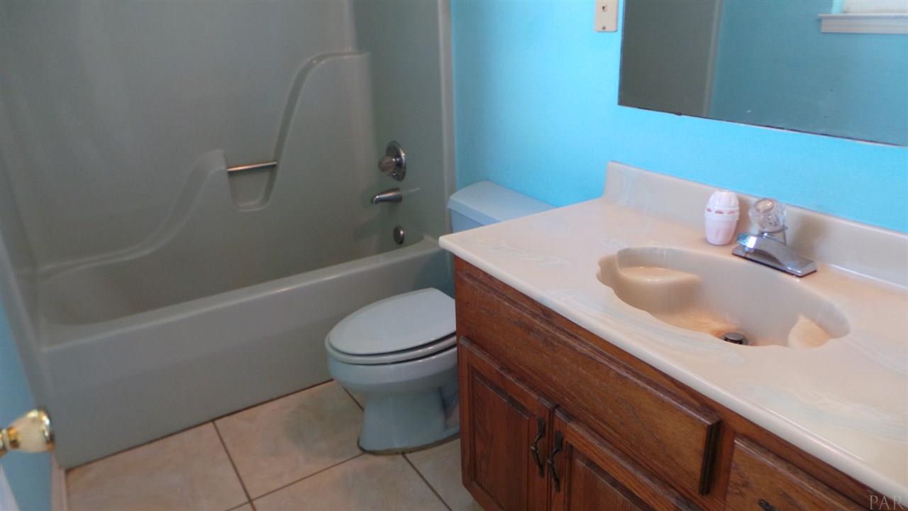 5261 Crowson Road Pensacola, FL 32526 - Photo 22 of 24 Gallery Image 22