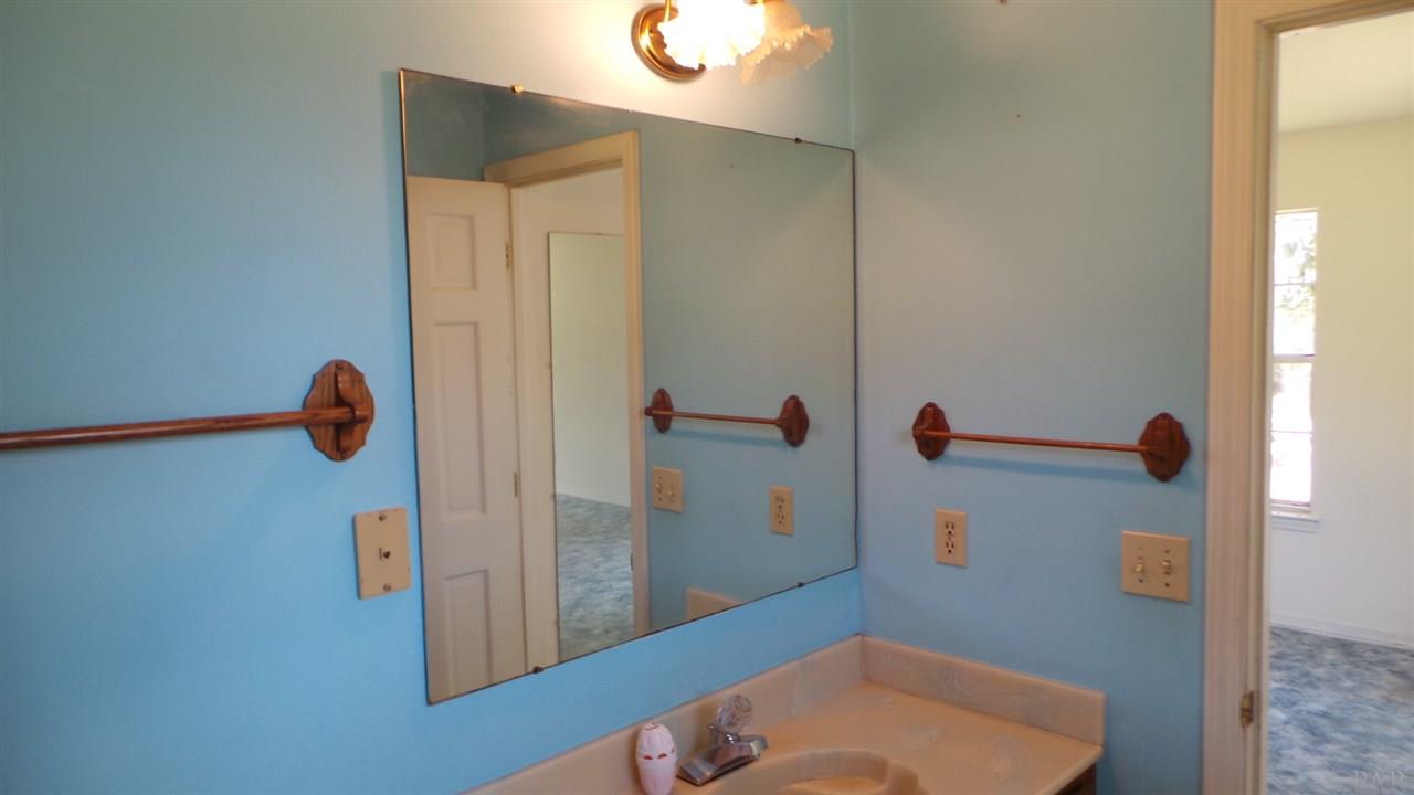 5261 Crowson Road Pensacola, FL 32526 - Photo 24 of 24 Gallery Image 24