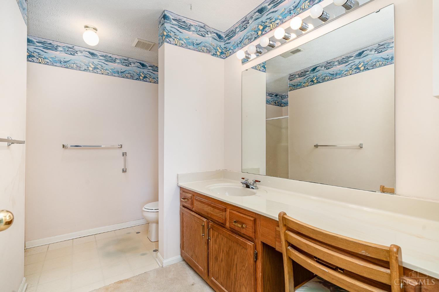 3302 North Bend Road, Unit 2 Cincinnati, OH 45247 - Photo 21 of 25