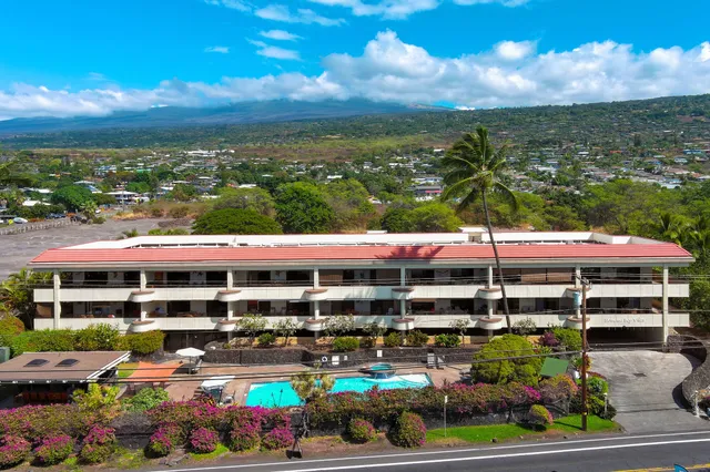 $897,000 | 76-6225 Alii Drive, Unit 105, Kailua-Kona, HI 96740