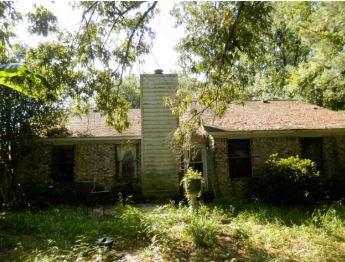 1782 Dogwood Road Charleston, SC 29414 - Photo 2 of 9 2