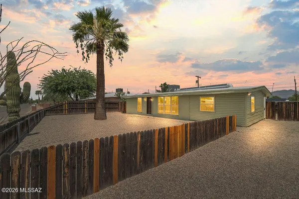 $264,900 | 5733 East 30th Street, Tucson, AZ 85711