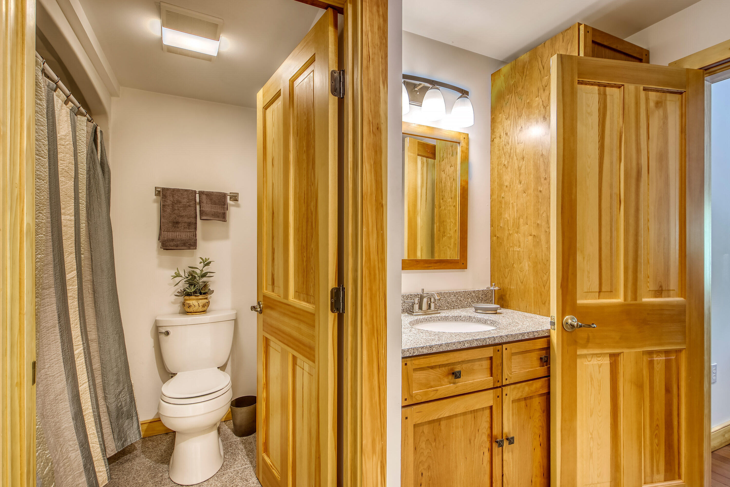60 Ellsworth Road Blue Hill, ME 04614 - Photo 21 of 22 60 EllsworthBlue-2-024