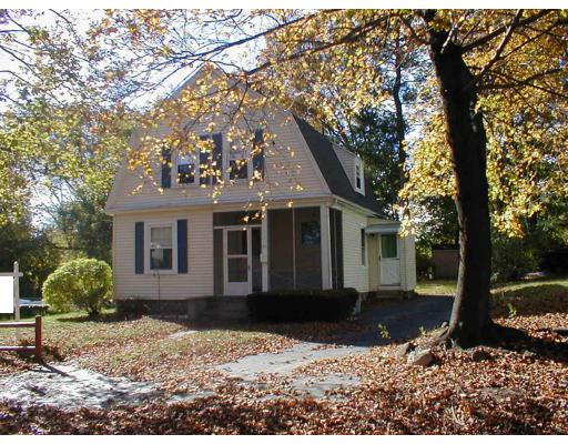 28 Chestnut Road Reading, MA 01867 - Photo 1 of 5 Gallery Image 1
