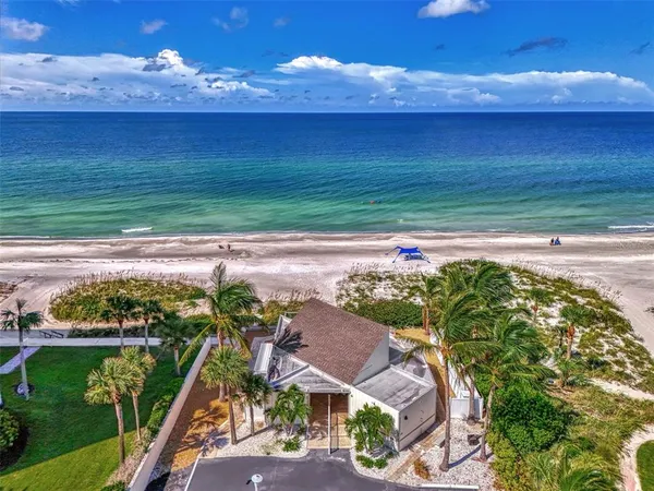 $3,200 | 4410 Exeter Drive, Unit 204, Longboat Key, FL 34228