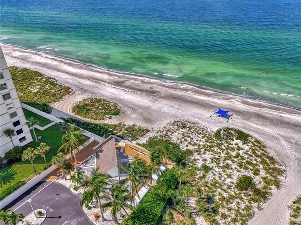 $3,200 | 4410 Exeter Drive, Unit 204, Longboat Key, FL 34228