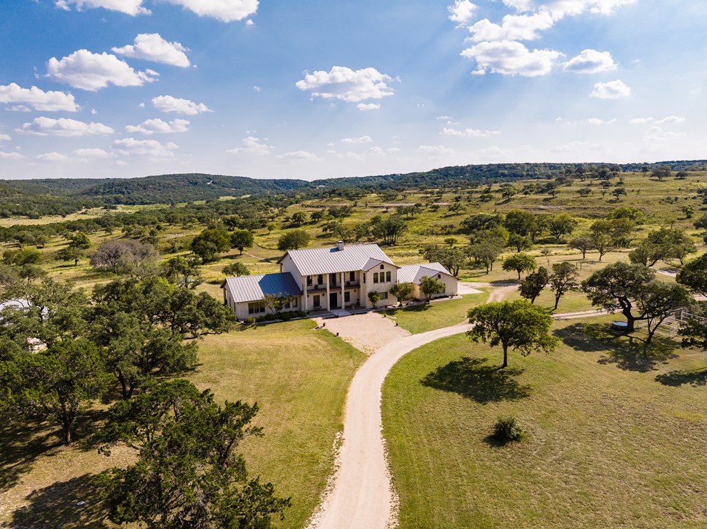 945 Elm Pass Road Center Point, TX 78010 - Photo 22 of 41