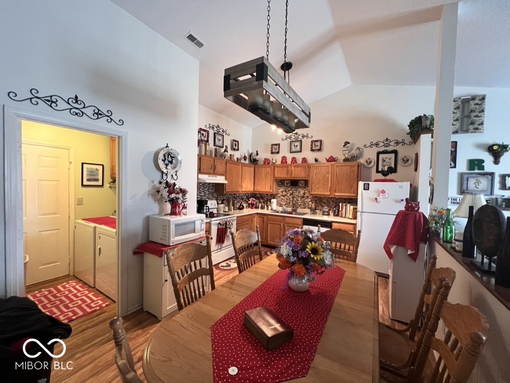 216 Rapid Rill Lane Brownsburg, IN 46112 - Photo 6 of 22