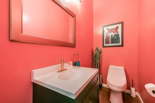 $2,700 | 213 North Hutcheson Street, Houston, TX 77003