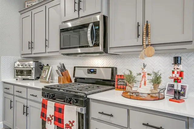 $389,000 | 1832 Chamaeleon Drive, Haslet, TX 76052