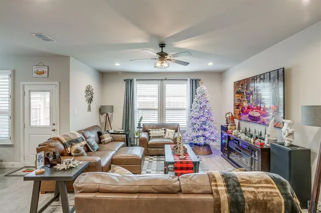 $389,000 | 1832 Chamaeleon Drive, Haslet, TX 76052