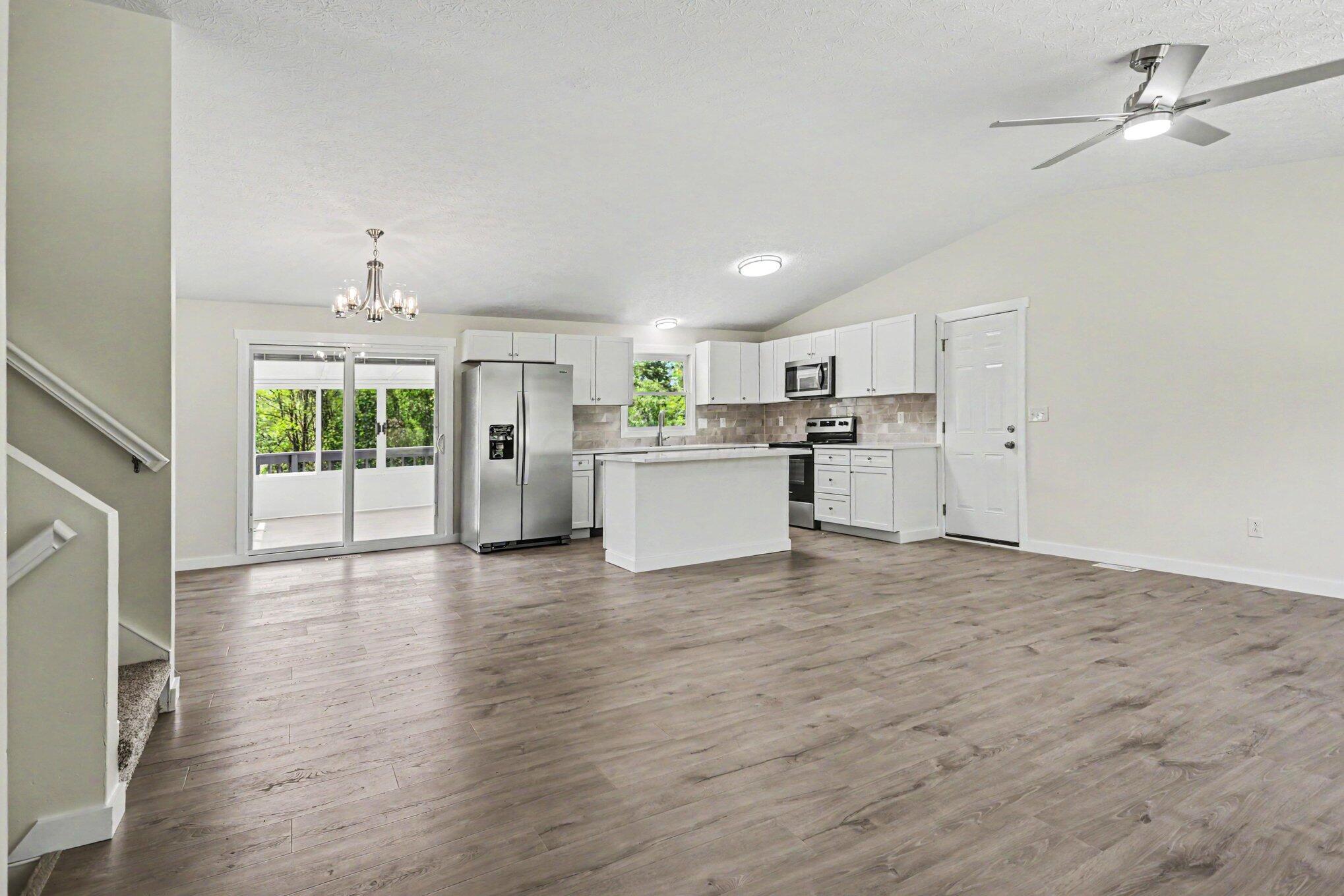 4315 Corner Road Alexandria, OH 43001 - Photo 7 of 39 Great Room