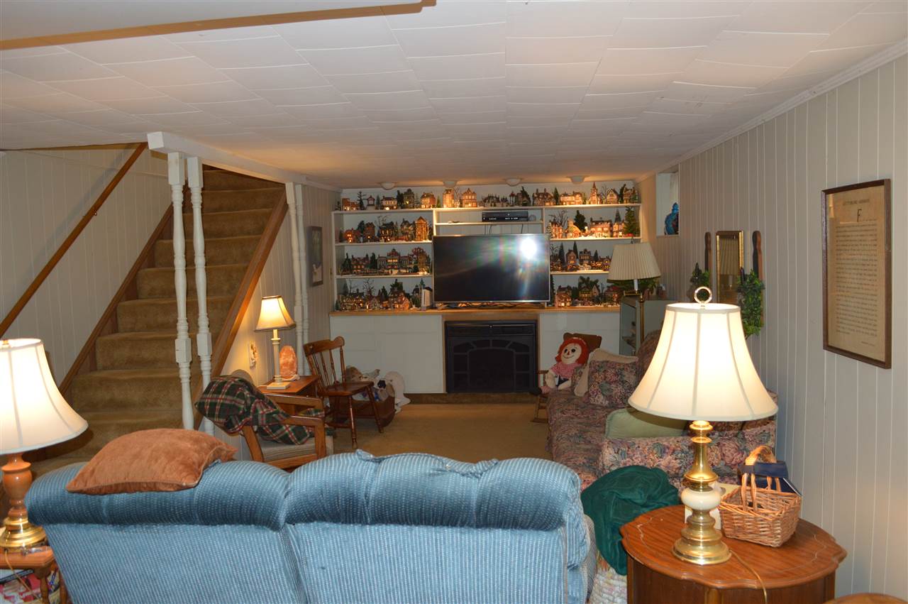 688 North Bicknell Road Wheatland, IN 47597 - Photo 17 of 33 Gallery Image 17