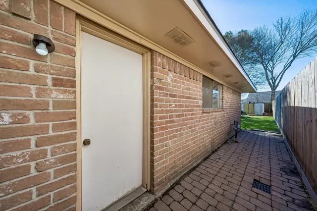 $215,000 | 1918 Atlanta Street, Deer Park, TX 77536