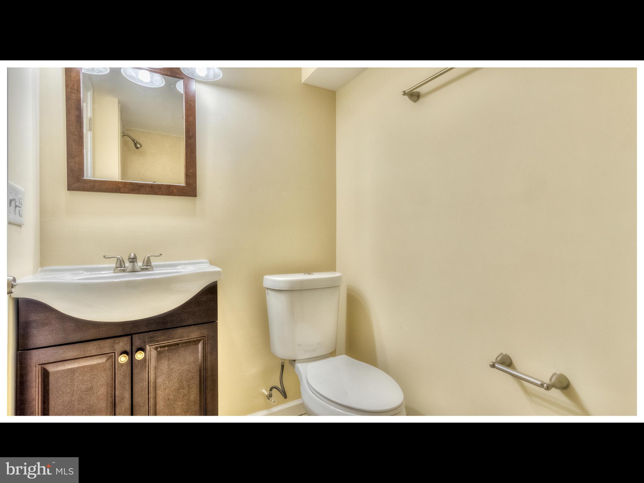 3305 Greenmead Road Baltimore, MD 21244 - Photo 24 of 29 Bath
