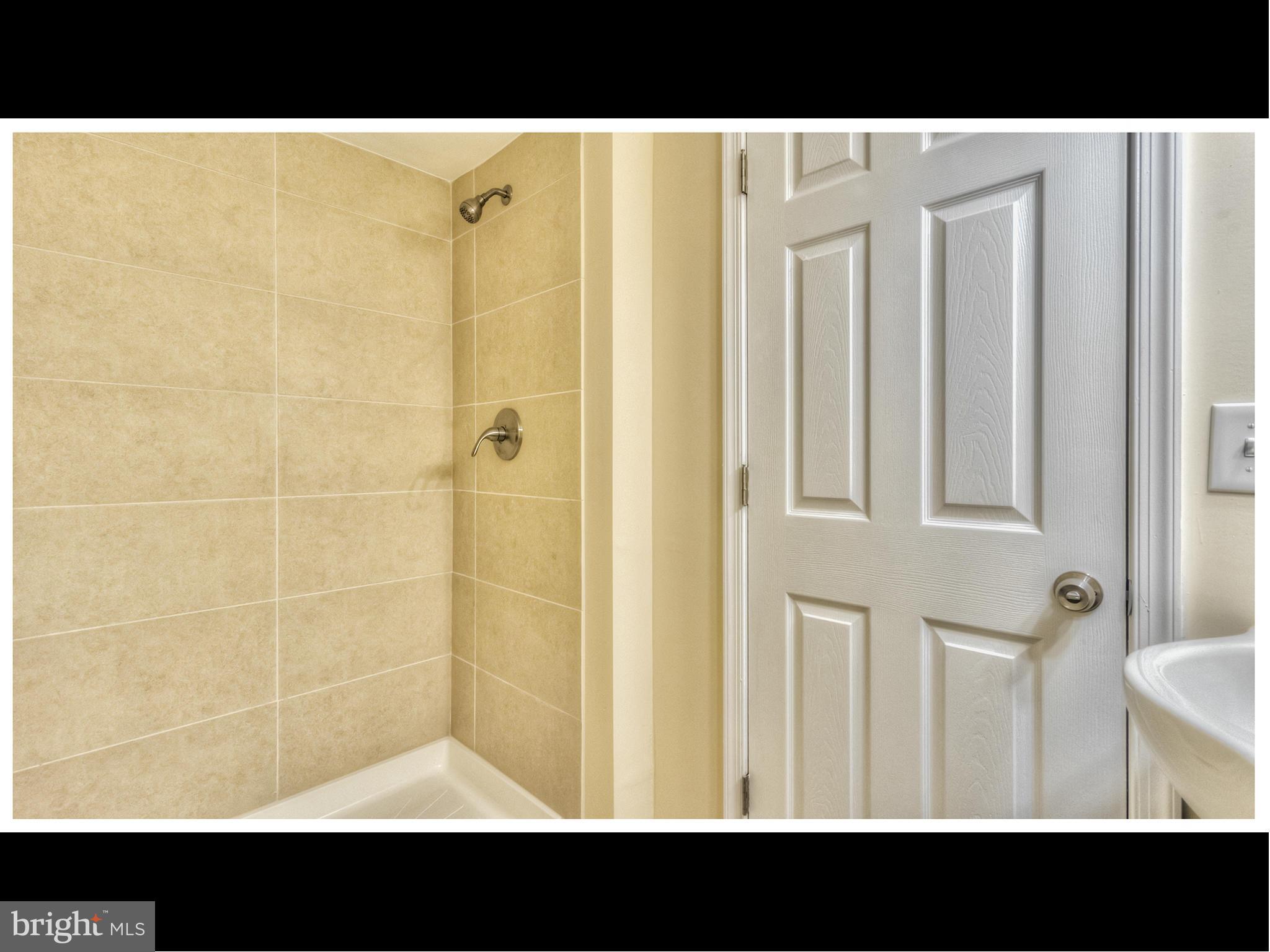 3305 Greenmead Road Baltimore, MD 21244 - Photo 25 of 29 Bath