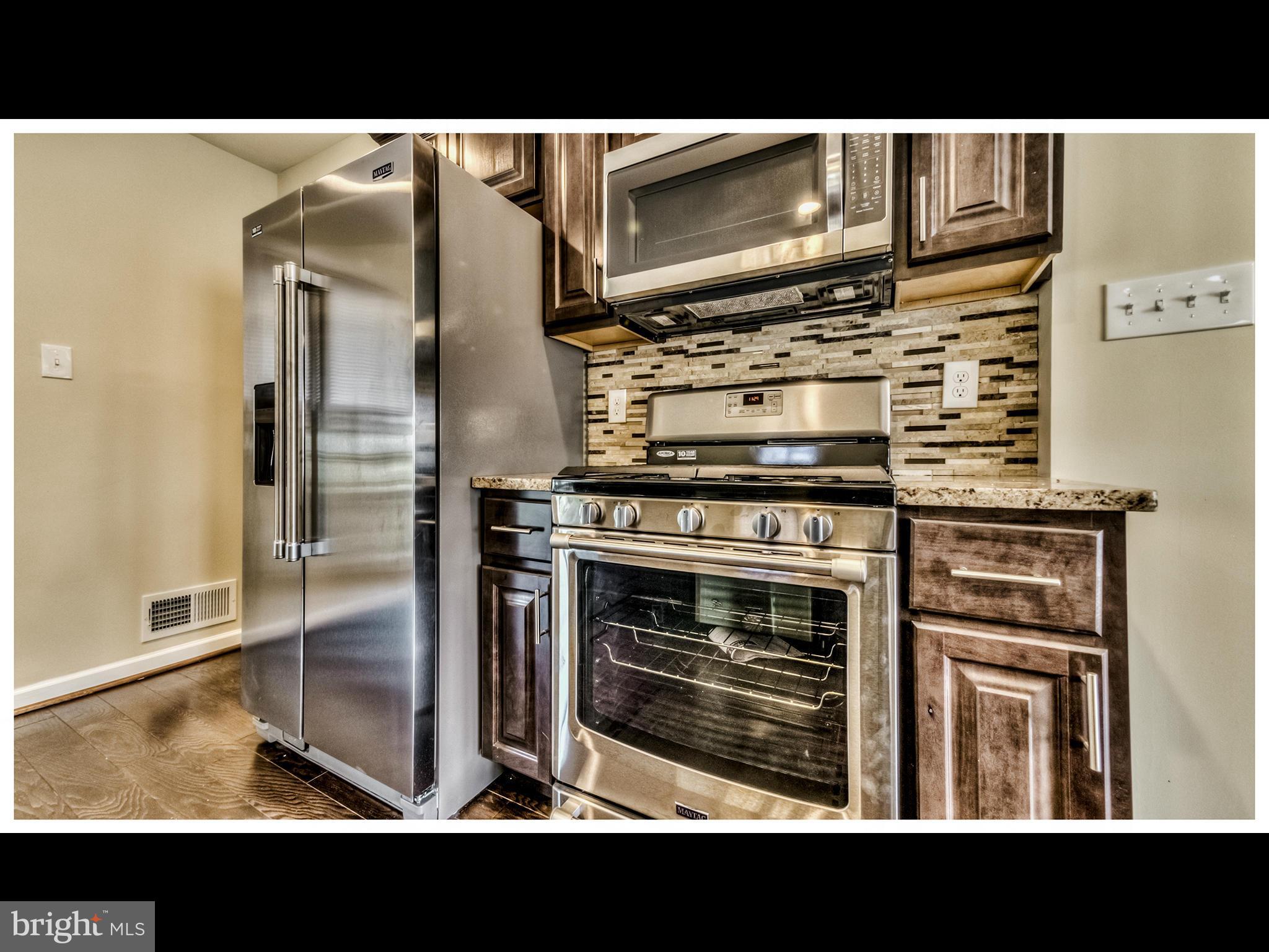 3305 Greenmead Road Baltimore, MD 21244 - Photo 9 of 29 Kitchen