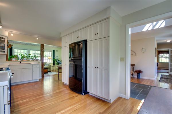 4 Parker Road Shirley, MA 01464 - Photo 5 of 24