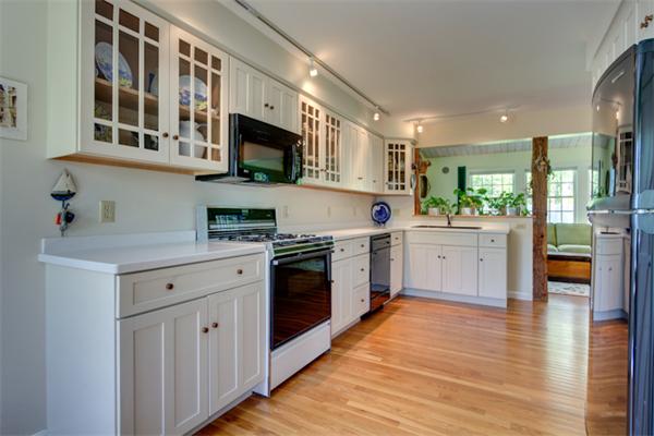 4 Parker Road Shirley, MA 01464 - Photo 6 of 24