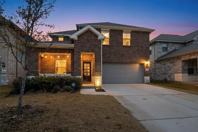 $380,000 | 2349 Aspen Hl Drive, Forney, TX 75126