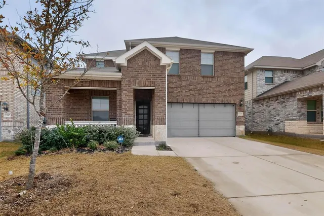 $380,000 | 2349 Aspen Hl Drive, Forney, TX 75126
