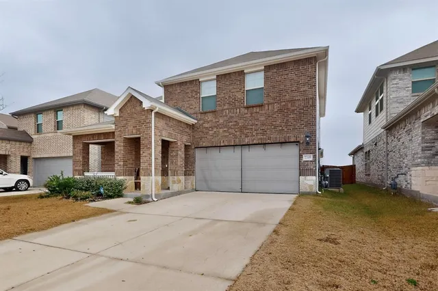 $380,000 | 2349 Aspen Hl Drive, Forney, TX 75126