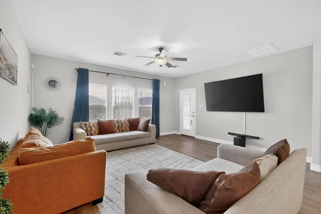 $380,000 | 2349 Aspen Hl Drive, Forney, TX 75126