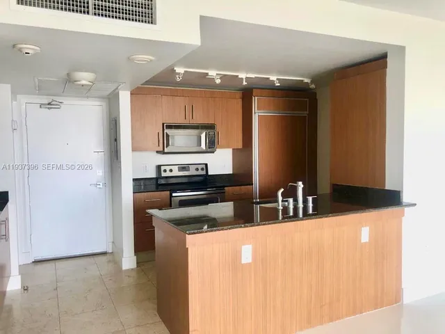 $3,700 | 10275 Collins Avenue, Unit 727, Bal Harbour, FL 33154