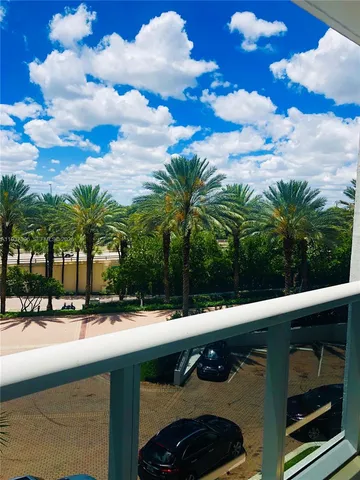 $3,700 | 10275 Collins Avenue, Unit 727, Bal Harbour, FL 33154