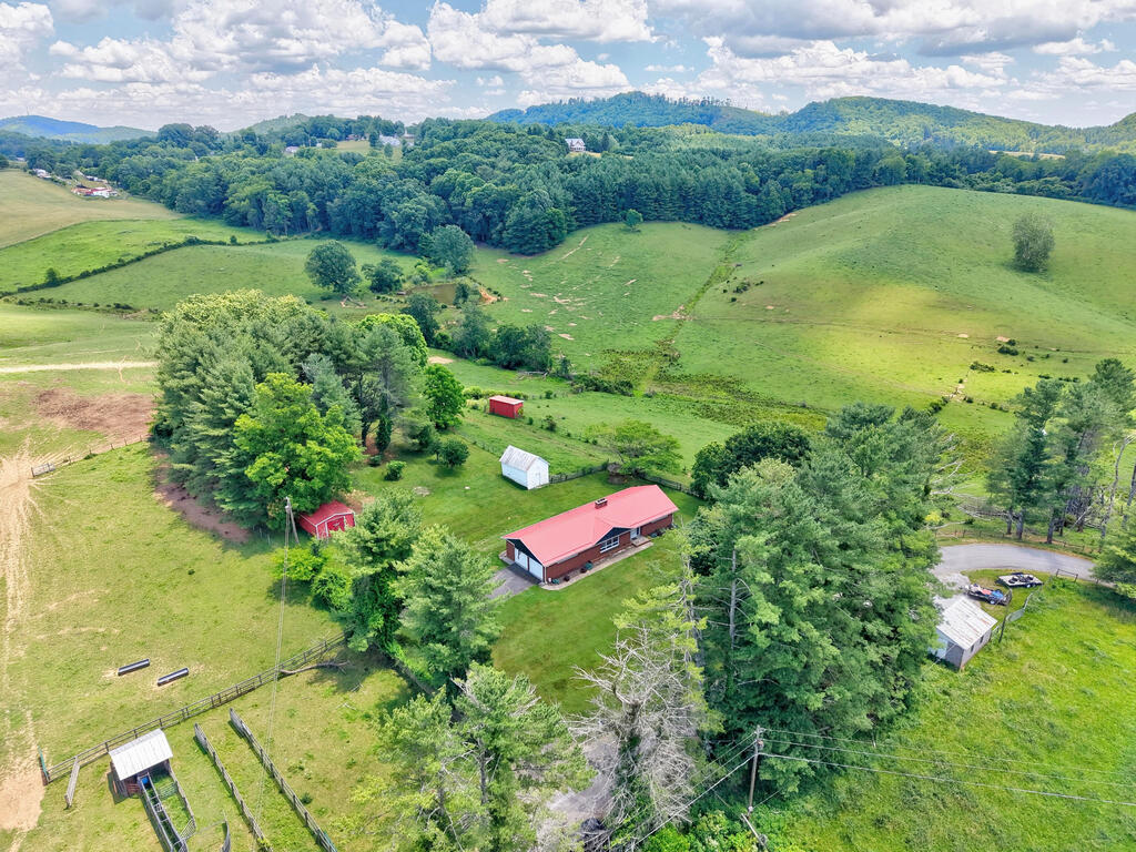 714 Justice Road Galax, VA 24333 - Photo 35 of 35 Gallery Image 35