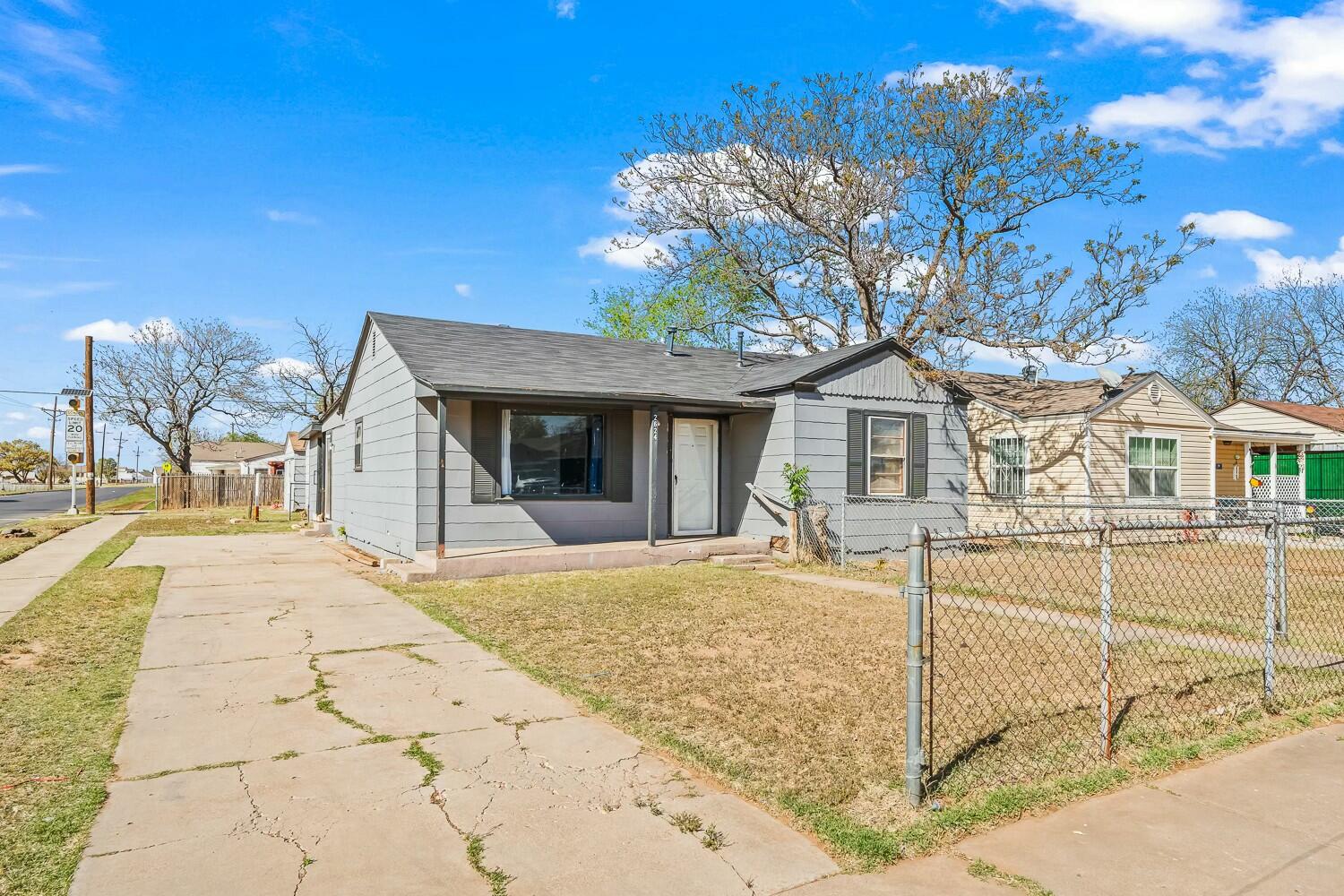 2624 2nd Street Lubbock, TX 79415 - Photo 2 of 18 tempImage4rtB4Z