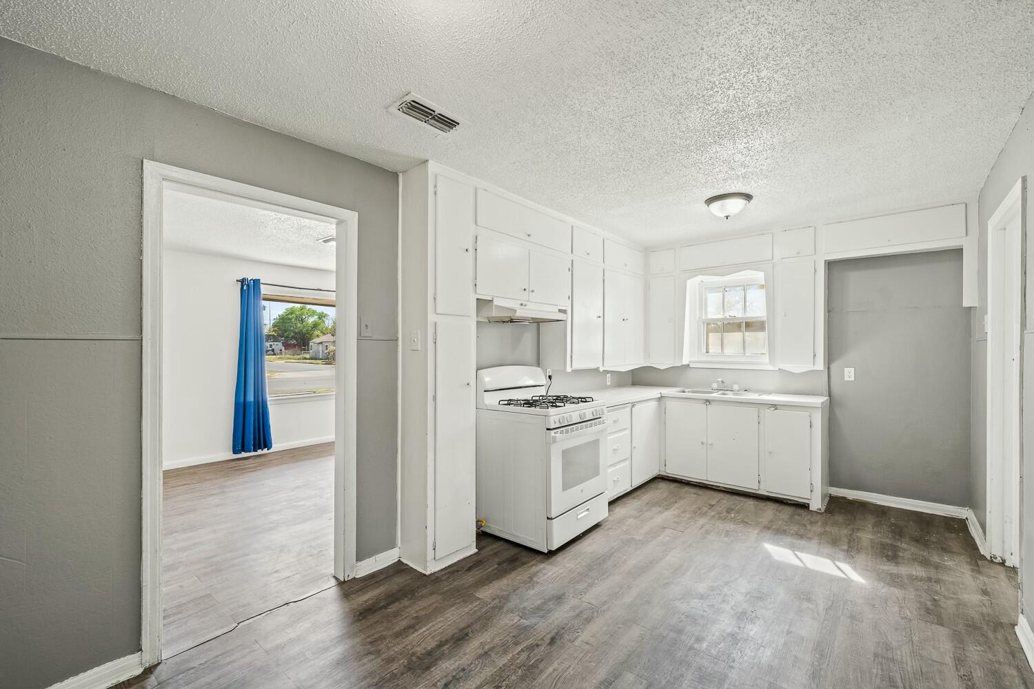 2624 2nd Street Lubbock, TX 79415 - Photo 6 of 18 tempImageagJqqO