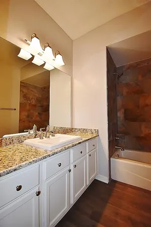 $2,195 | 1402 Lost Creek Drive, DeSoto, TX 75115