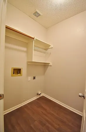 $2,195 | 1402 Lost Creek Drive, DeSoto, TX 75115