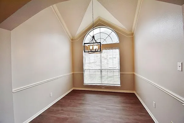 $2,195 | 1402 Lost Creek Drive, DeSoto, TX 75115