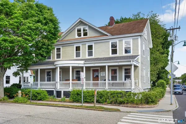 $750,000 | 29 Willow Street, Stonington, CT 06355