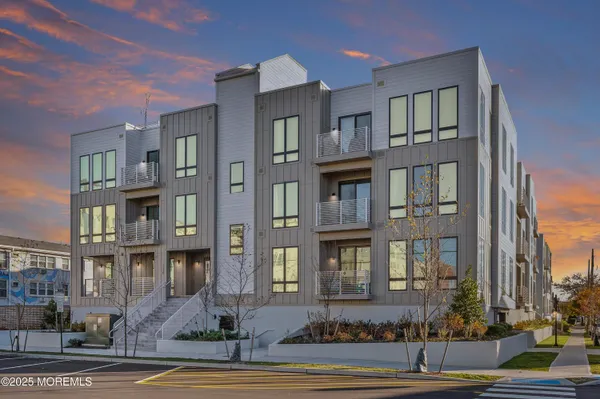 $1,190,000 | 218 3rd Avenue, Unit 306, Asbury Park, NJ 07712