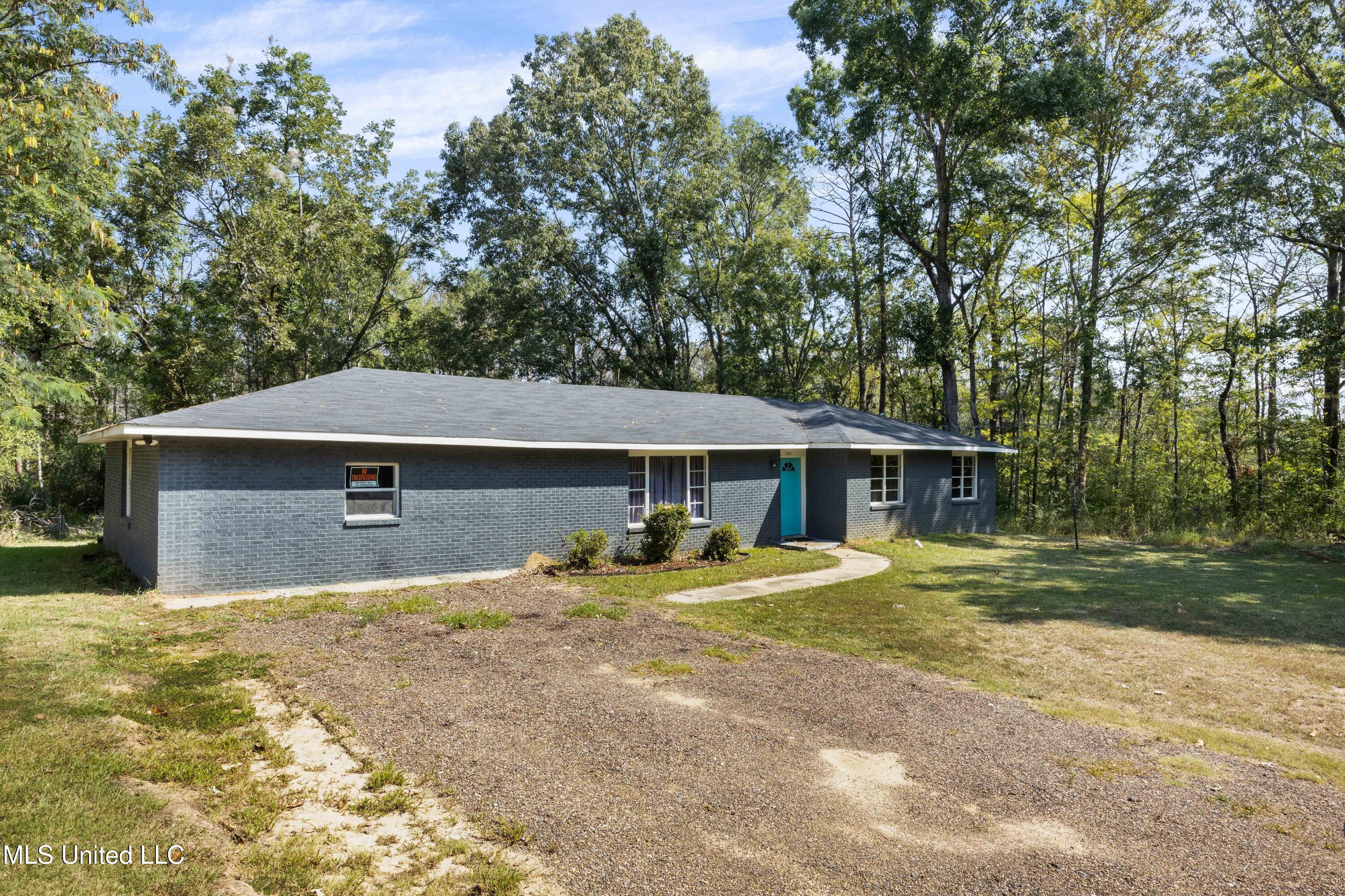 1208 Cooper Road Jackson, MS 39212 - Photo 2 of 19 EOSR9945