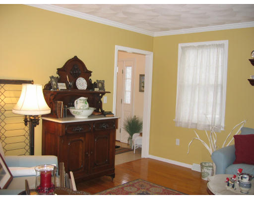 110 Concord Road Bedford, MA 01730 - Photo 5 of 8 Gallery Image 5