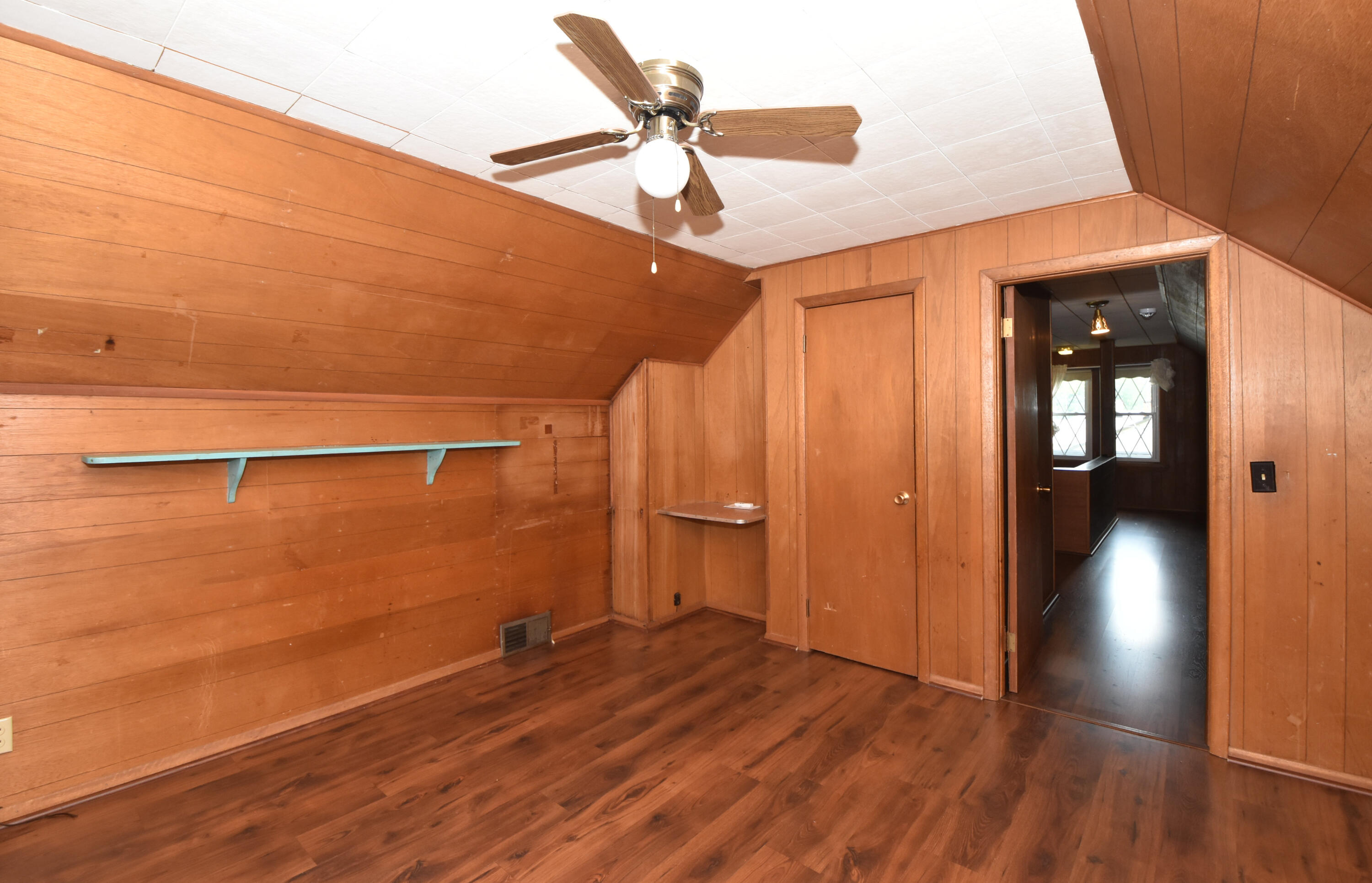 2205 Dwight Street Racine, WI 53403 - Photo 30 of 46 Bedroom 4