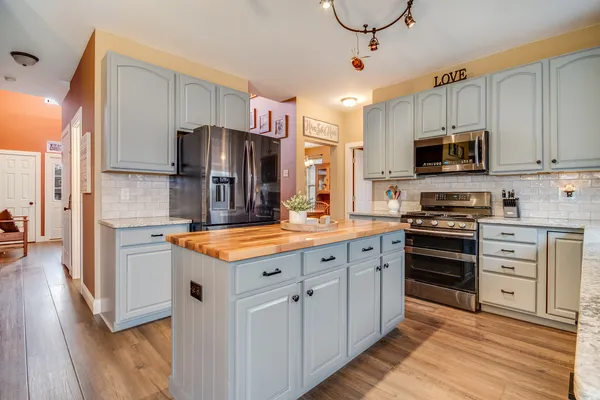 $484,900 | 7654 Pin Oak Court, Plainfield, IL 60586