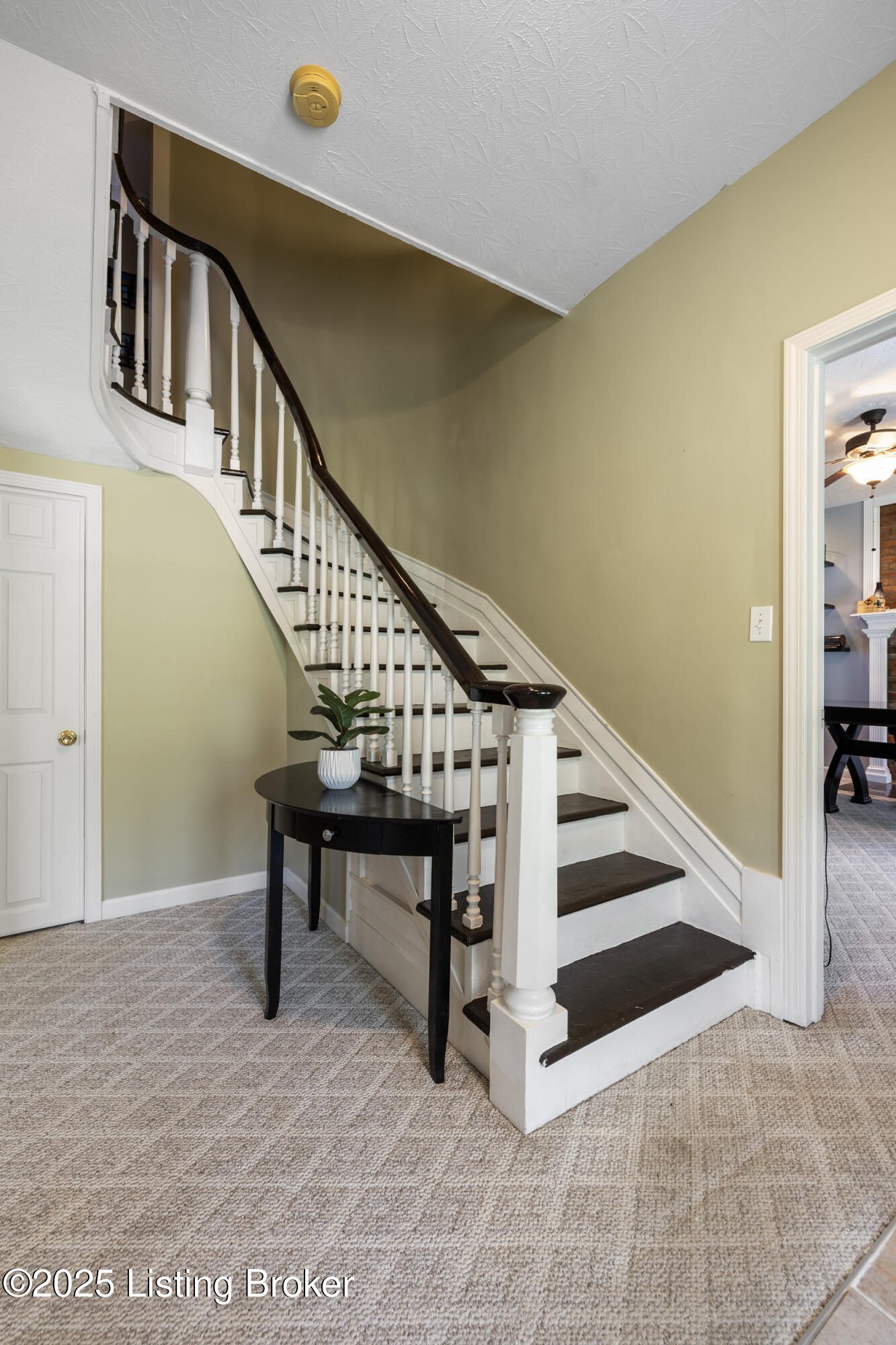 4112 Billtown Road Louisville, KY 40299 - Photo 30 of 53 Let's head upstairs!...