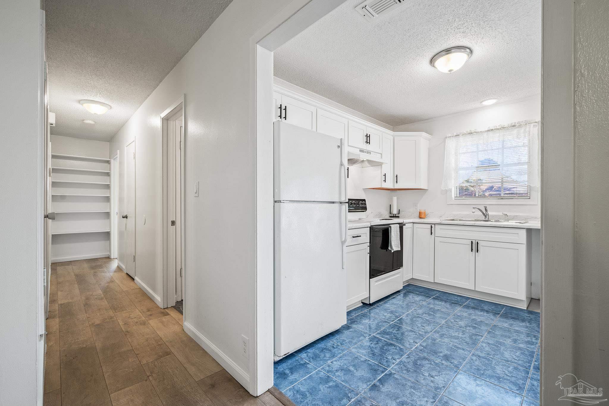 4697 Cyril Drive Pace, FL 32571 - Photo 10 of 40