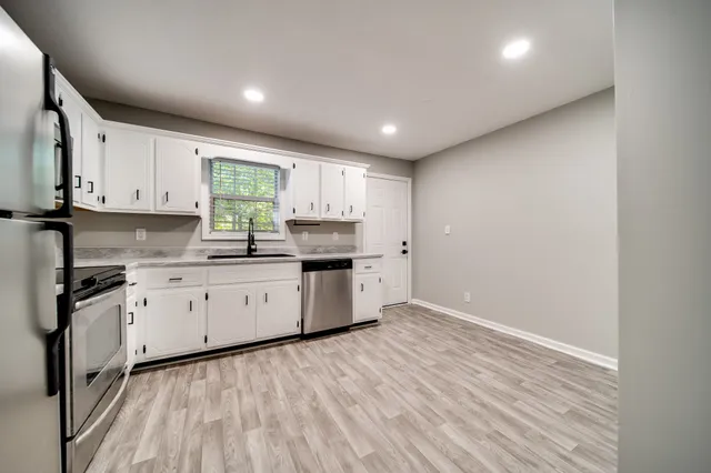 $1,100 | 1016 Swift Drive, Unit A, Clarksville, TN 37040