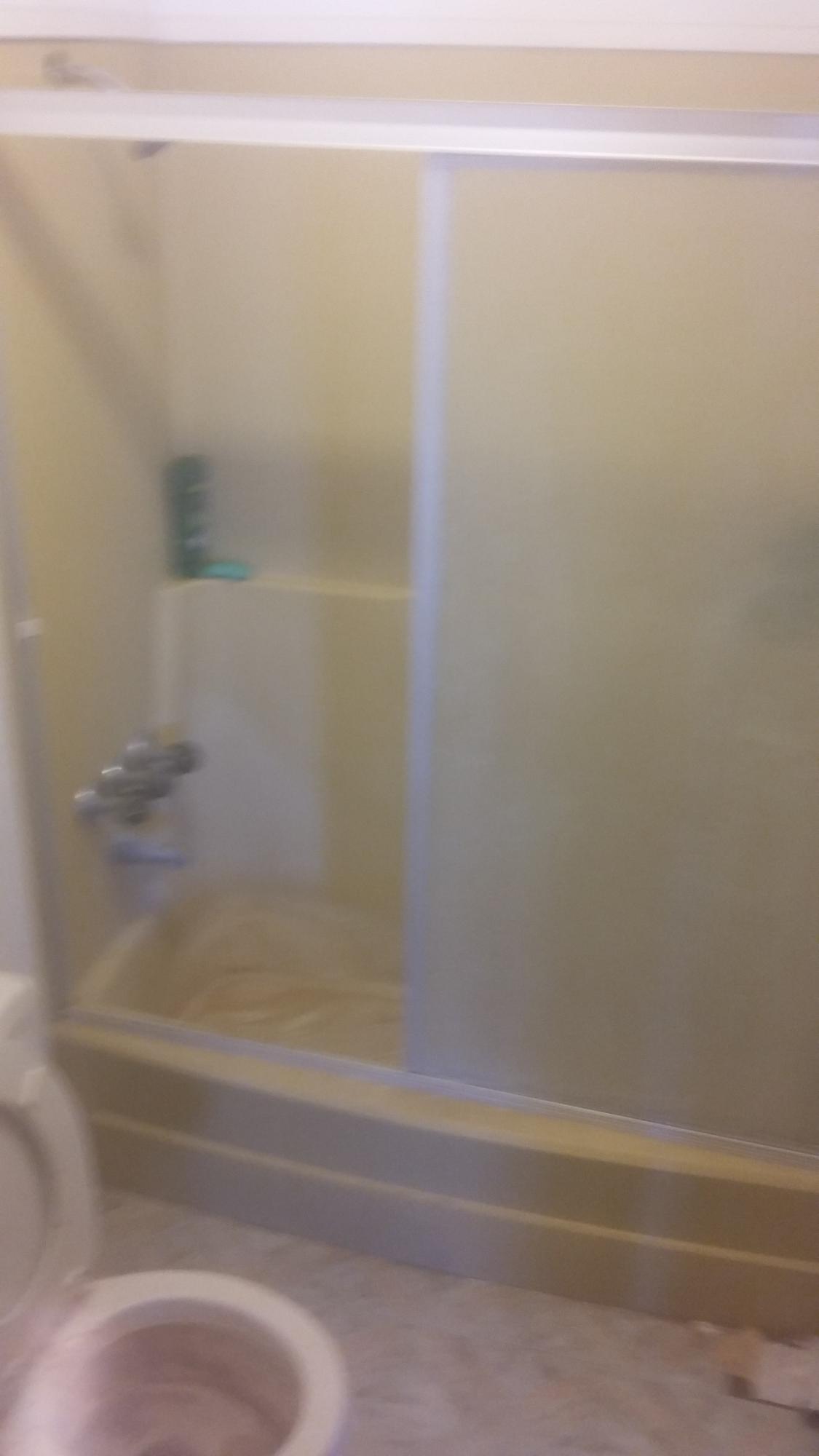 20825 Highline Road Tehachapi, CA 93561 - Photo 12 of 19 a bathroom with a shower