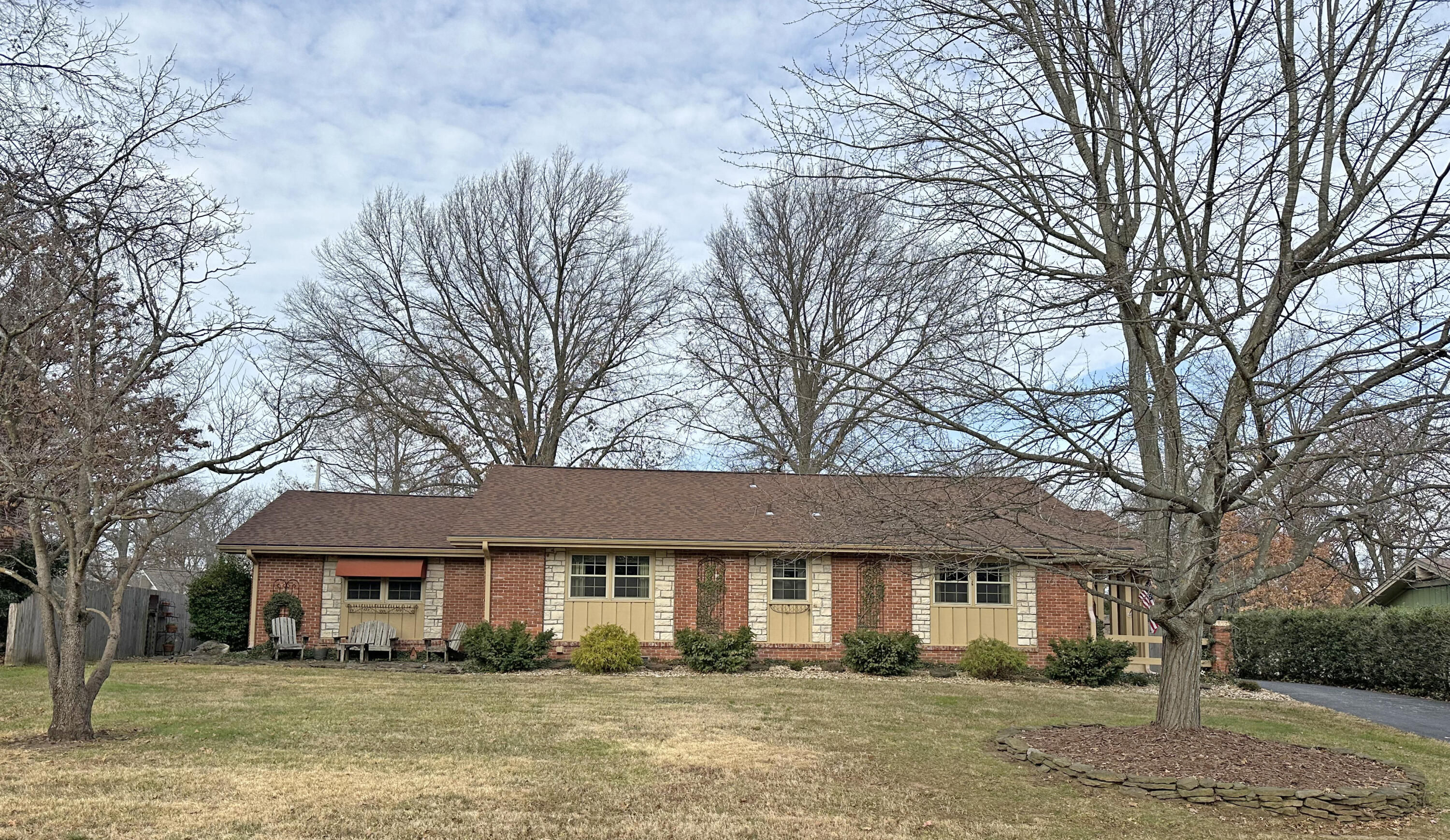 2857 South Rochelle Avenue Springfield, MO 65804 - Photo 1 of 1 IMG_6475